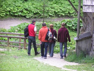 Skanzen a historická úvraťová železnica
Vychylovka